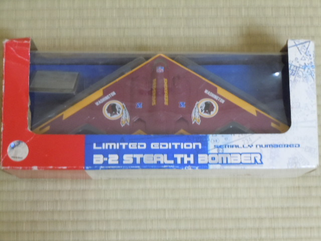 1/144 B-2 STEALTH BOMBER LIMITED EDITION NFL TEAM COLLECTIBLE 品 箱傷みあり
