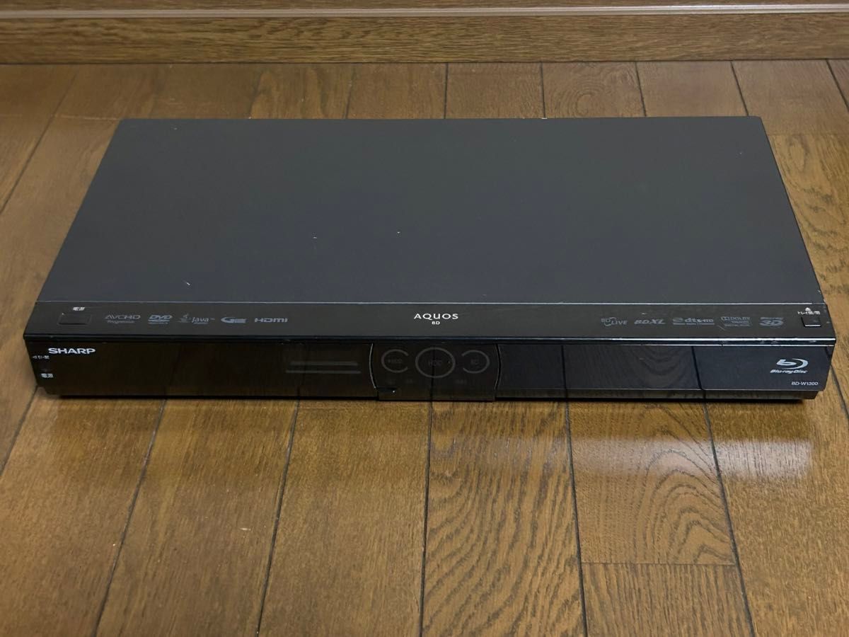 シャープ 1TB 2チューナー ブルーレイレコーダー AQUOS BD-W1300 シャープ 1TB 2チューナー ブルーレイレコーダー AQUOS BD-W1300