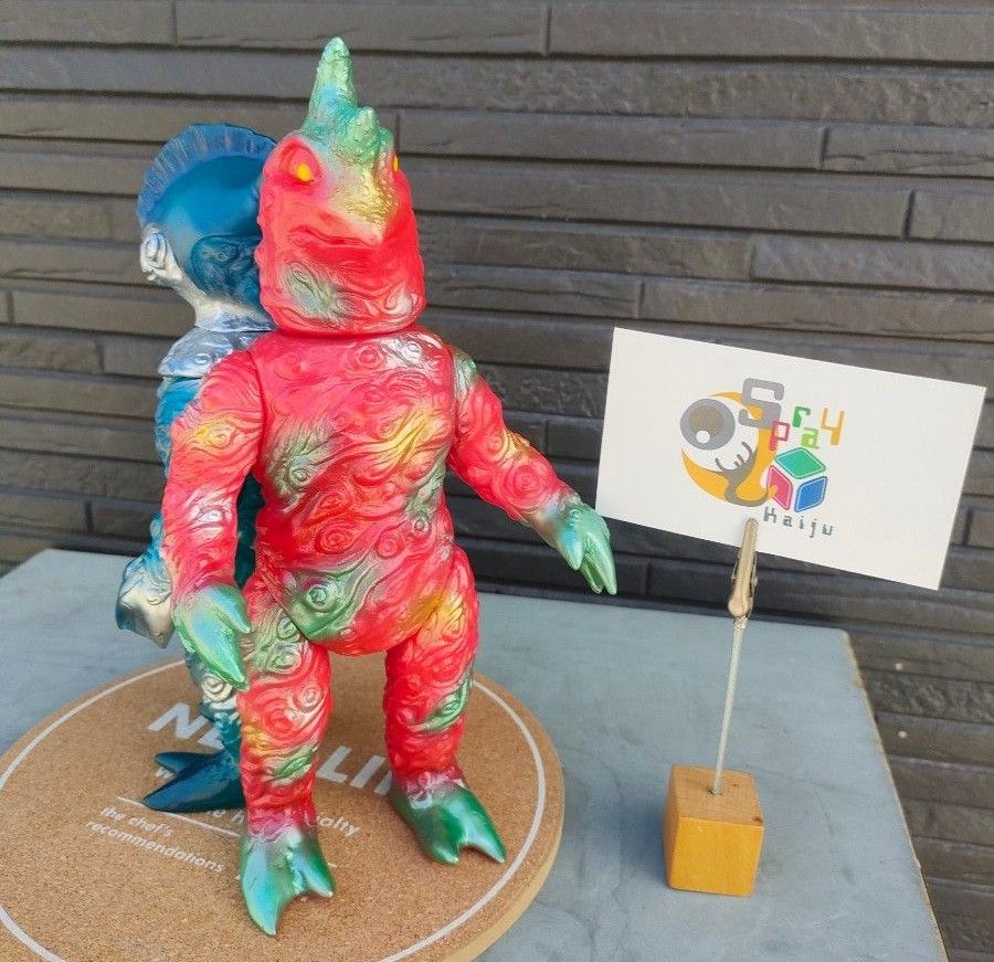 ベアモデル ピニヤ ソフビ オリジナル塗装 ウルトラセブン 円谷 ベアモデル ピニヤ ソフビ オリジナル塗装 ウルトラセブン 円谷