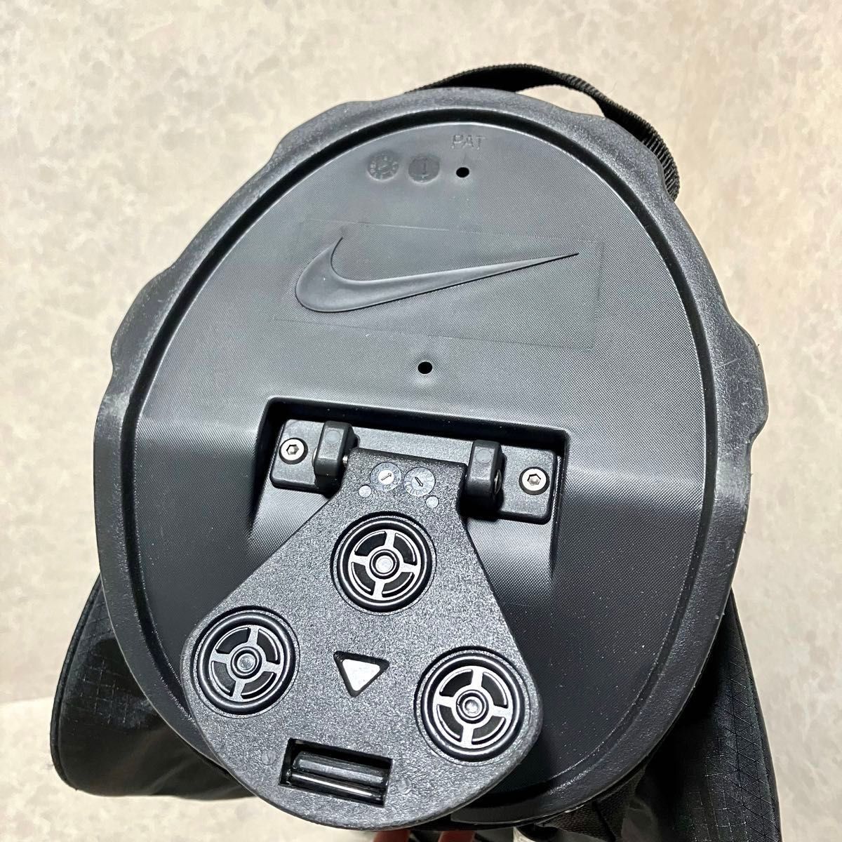 ナイキ スタンド キャディバッグ ゴルフ 軽量 14分割 未使用品 ナイキ スタンド キャディバッグ ゴルフ 軽量 14分割 未使用品