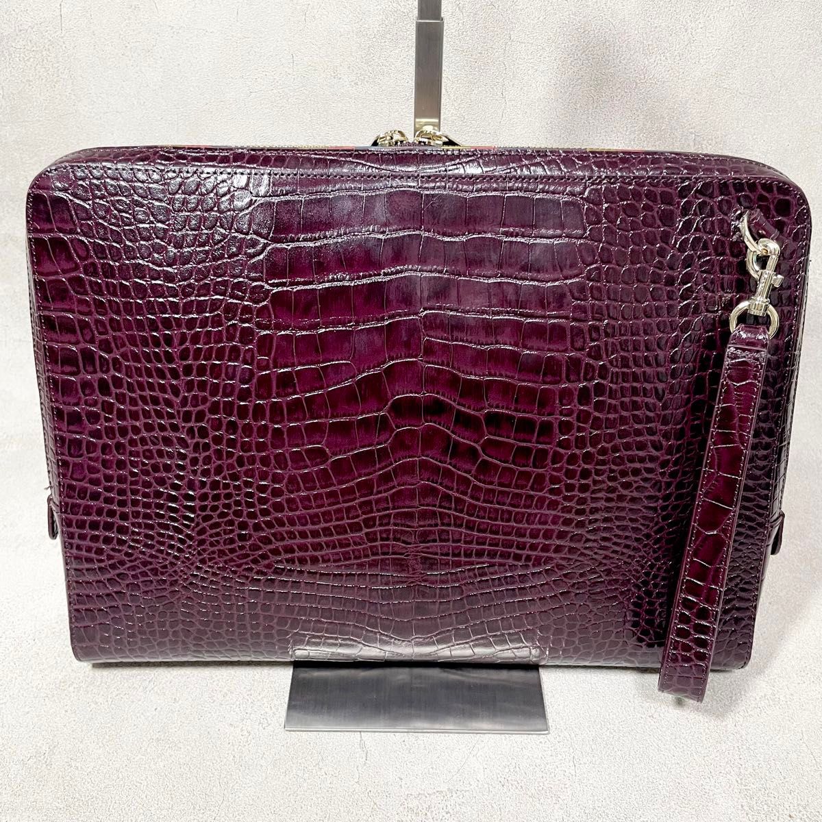 極美品】Paul Smith ポールスミス クラッチバック クロコ 型押し 極美品】Paul Smith ポールスミス クラッチバック クロコ 型押し