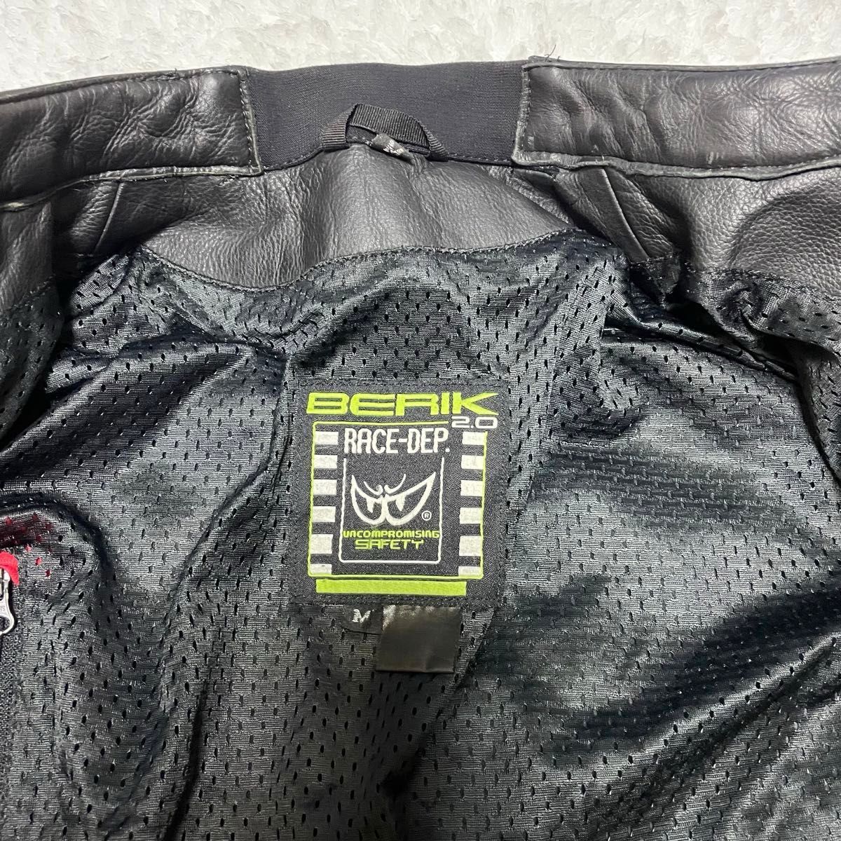 訳あり特化 BERIK ベリック 牛革 RACE-DEP 2 0 レーシングスーツ 訳あり特化 BERIK ベリック 牛革 RACE-DEP 2 0 レーシングスーツ