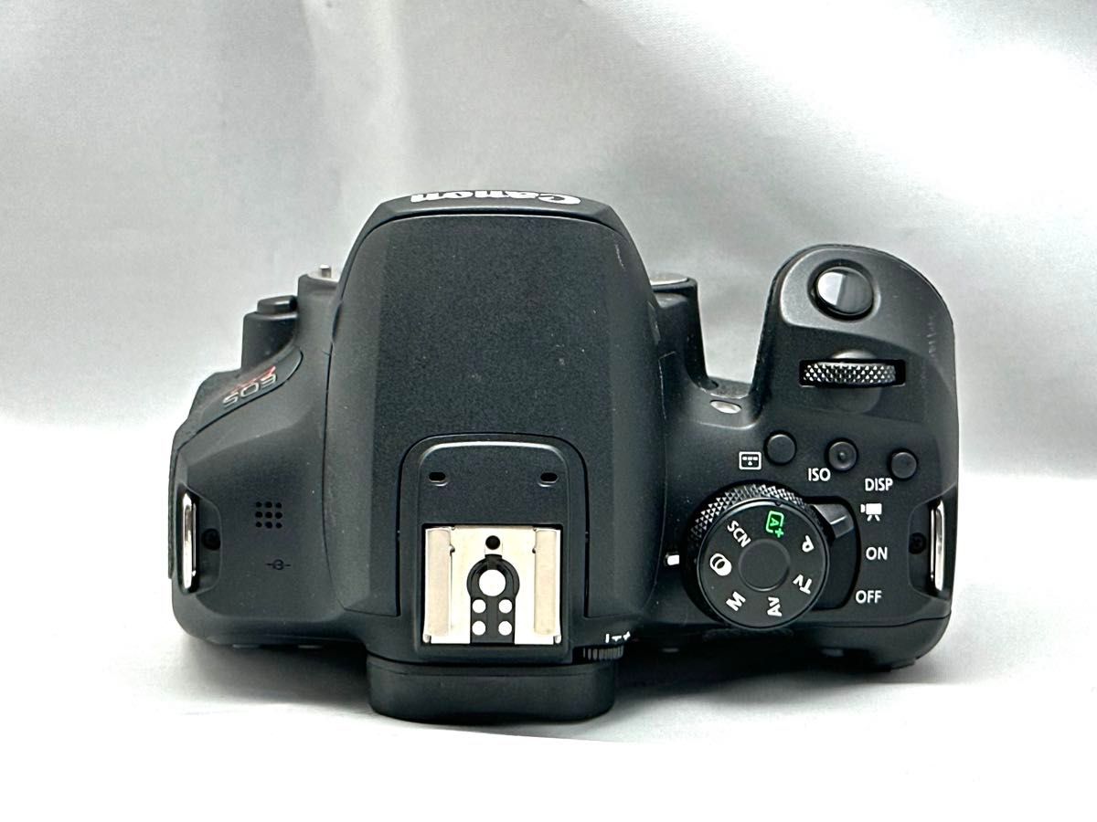 ショット数2 000以下 未使用に近い EOS kiss X10i レンズキット ショット数2 000以下 未使用に近い EOS kiss X10i レンズキット