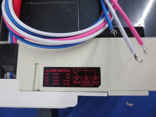 漏電遮断器 3P3E 200-400A(アラームスイッチ付) NV400-SEW 漏電遮断器 3P3E 200-400A(アラームスイッチ付) NV400-SEW