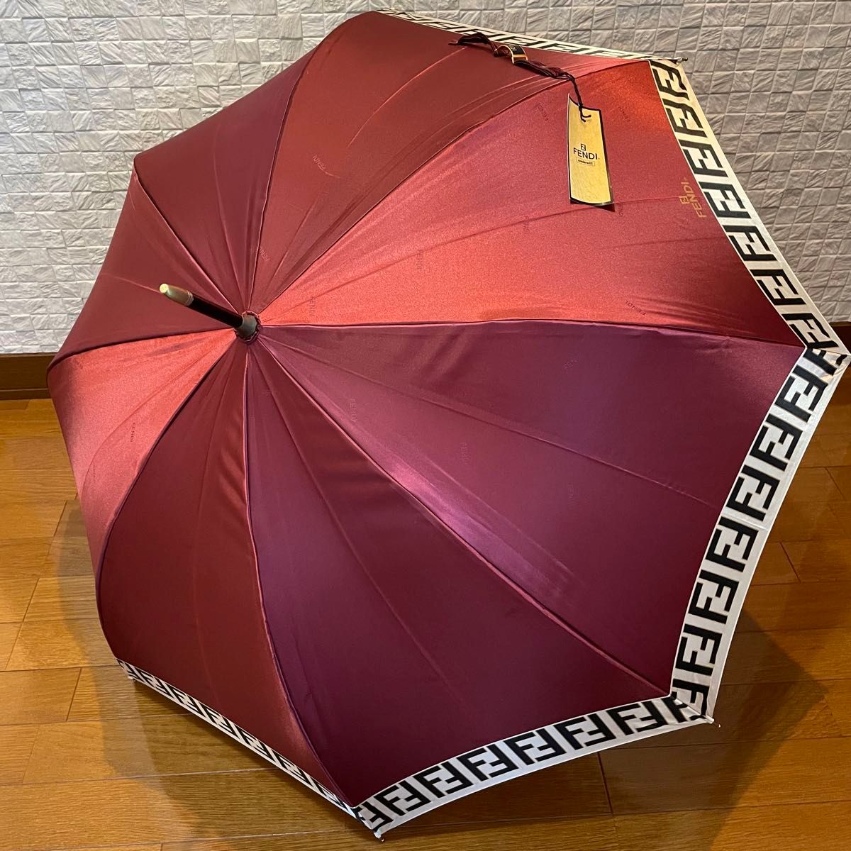 新品タグ付 FENDI(フェンディ) 長傘 ②|Yahoo!フリマ(旧 新品タグ付 FENDI(フェンディ) 長傘 ②|Yahoo!フリマ(旧