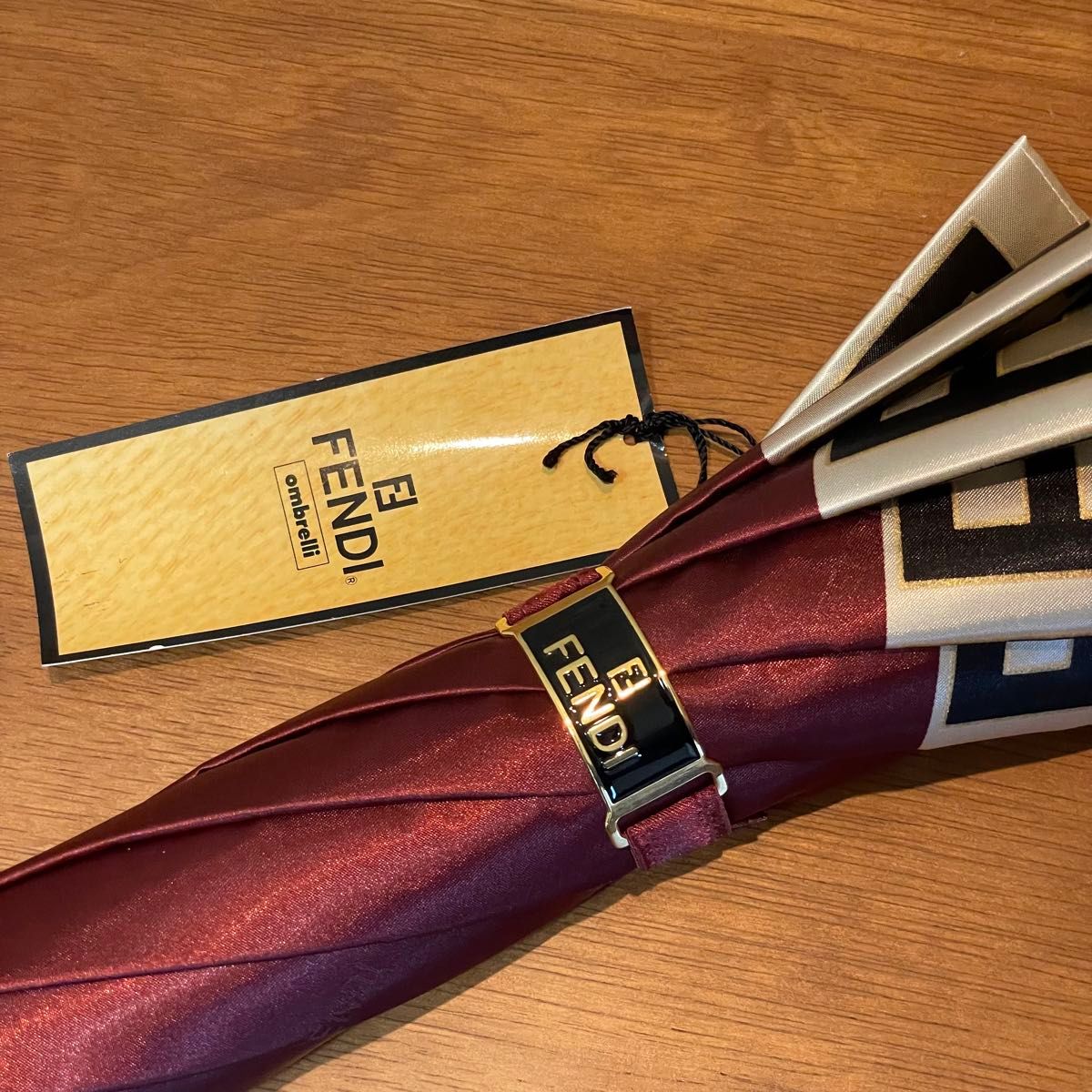 新品タグ付 FENDI(フェンディ) 長傘 ②|Yahoo!フリマ(旧 新品タグ付 FENDI(フェンディ) 長傘 ②|Yahoo!フリマ(旧