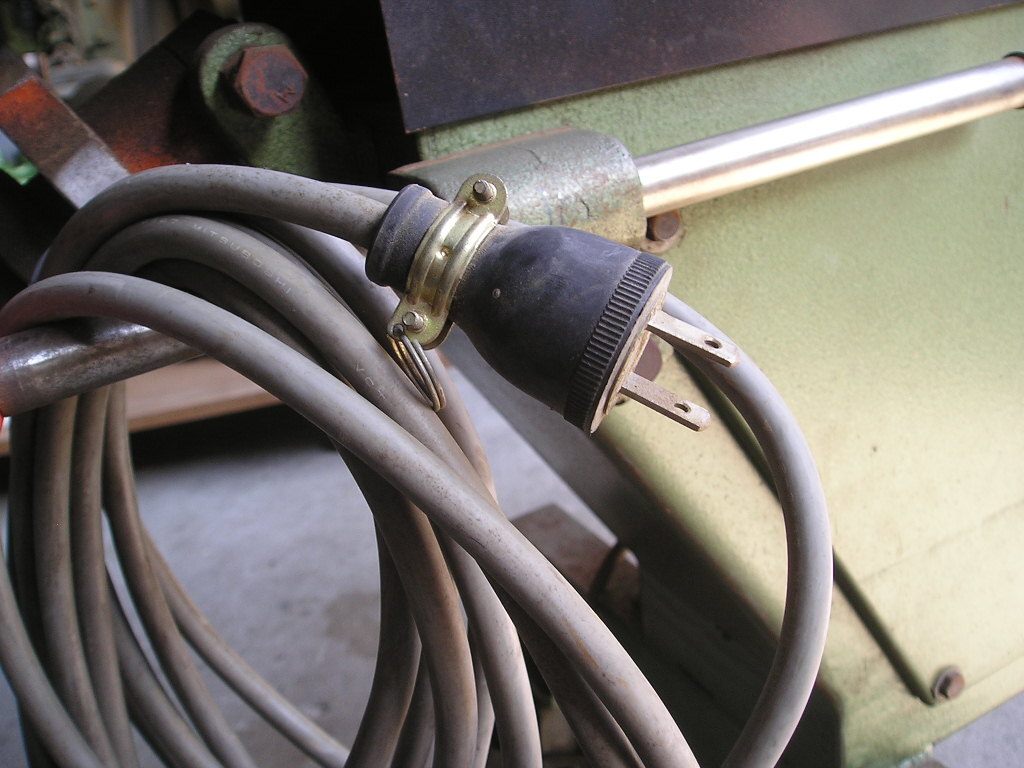 福岡発 手押しカンナ 実動品 愛知電機商事株式会社製 持ち運び便利な 福岡発 手押しカンナ 実動品 愛知電機商事株式会社製 持ち運び便利な