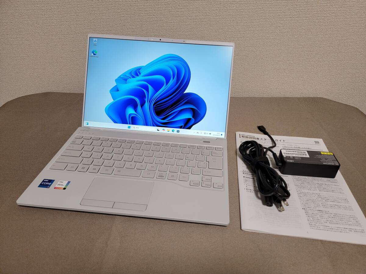 Yahoo!オークション - 新品同様 富士通 ホワイト LIFEBOOK WU2 Yahoo!オークション - 新品同様 富士通 ホワイト LIFEBOOK WU2