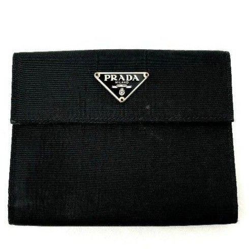 PRADA プラダ ナイロン 二つ折り財布 ブラック 黒|Yahoo!フリマ PRADA プラダ ナイロン 二つ折り財布 ブラック 黒|Yahoo!フリマ
