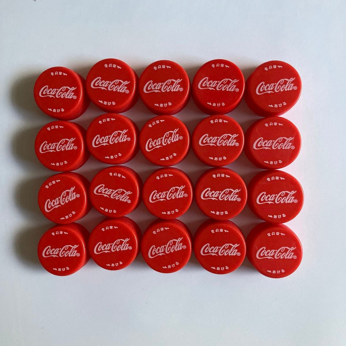 ペットボトルキャップ コカコーラ 20個 赤 蓋 フタ CocaCola ペットボトルキャップ コカコーラ 20個 赤 蓋 フタ CocaCola