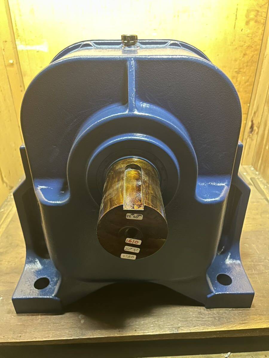 送料別三菱ギヤドモータ三相200v22kw4pRATIO1:30シャフト90mm 送料別三菱ギヤドモータ三相200v22kw4pRATIO1:30シャフト90mm