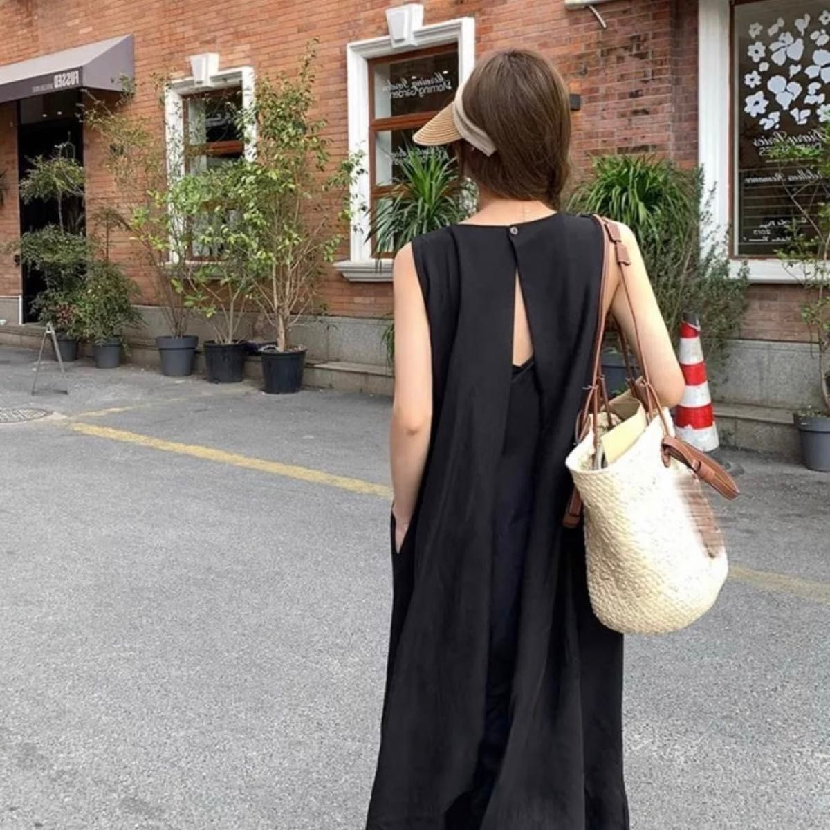 ノースリーブ 背中あき カジュアル ワンピース 再入荷中 新品 ノースリーブ 背中あき オープン 体型カバー ワンピース
