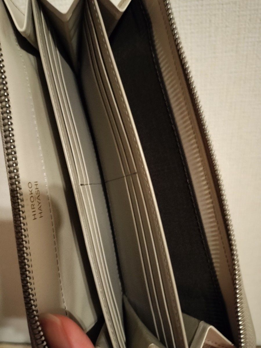 正規品】ヒロコハヤシ ゴールド ファスナー式 長財布 風水 金運 正規品】ヒロコハヤシ ゴールド ファスナー式 長財布 風水 金運