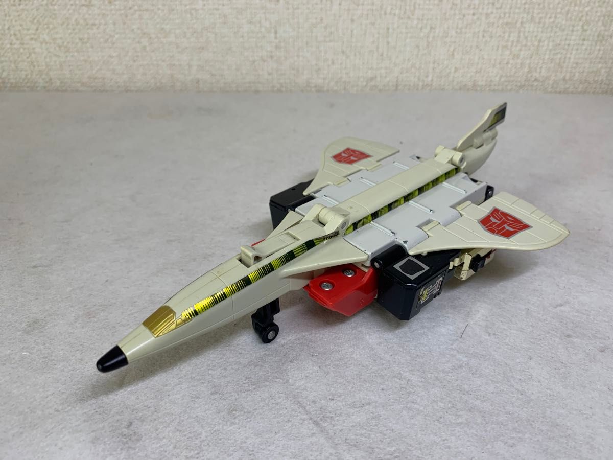 当時物 トランスフォーマー C-50 エアーボット 指揮官 シルバー 当時物 トランスフォーマー C-50 エアーボット 指揮官 シルバー