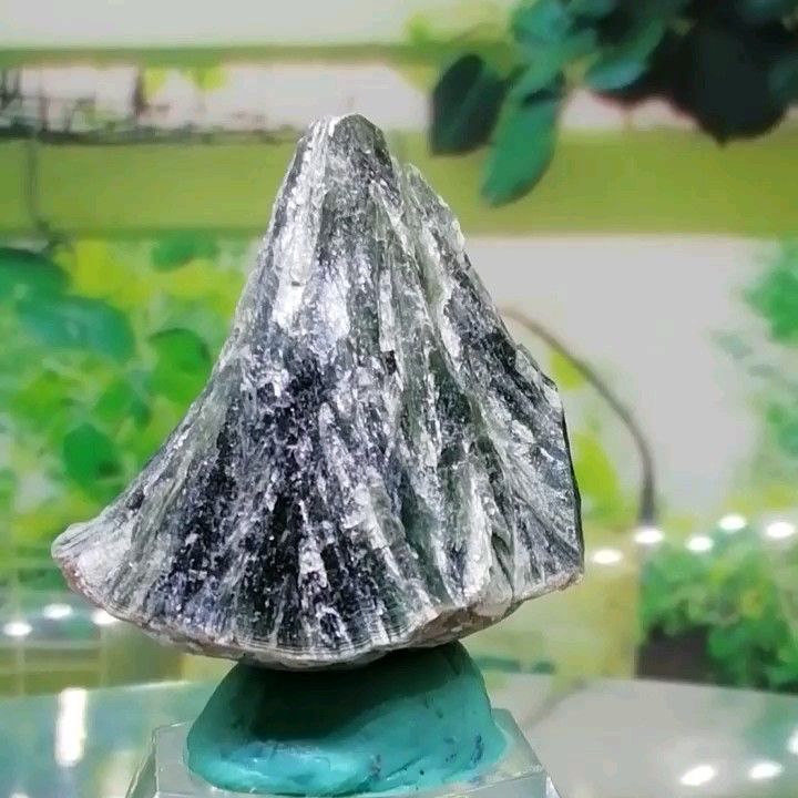 セラフィナイト1284鉱物標本 原石 天然石 パワーストーン