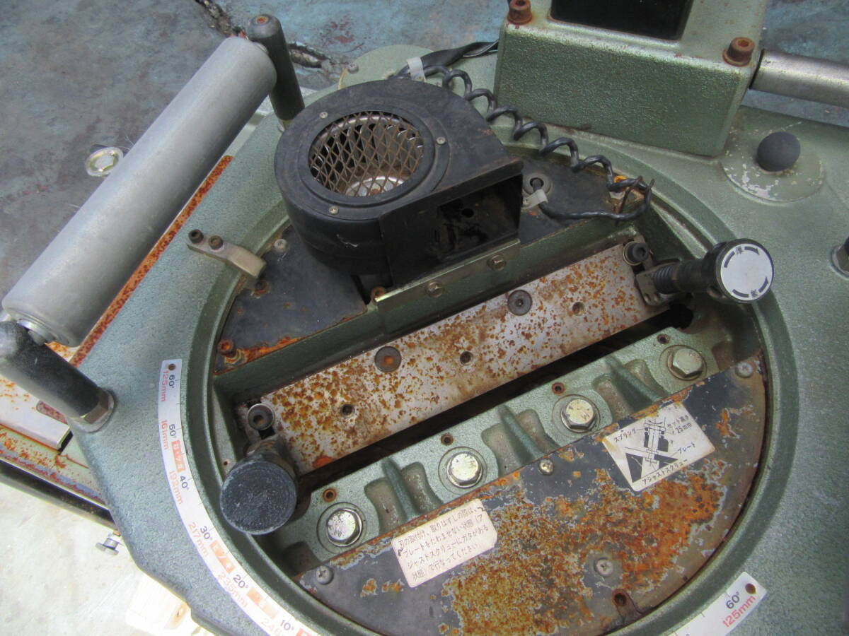 油谷 №6019 日立工機 FAY-700 100V 超仕上げカンナ かんな盤 油谷 №6019 日立工機 FAY-700 100V 超仕上げカンナ かんな盤