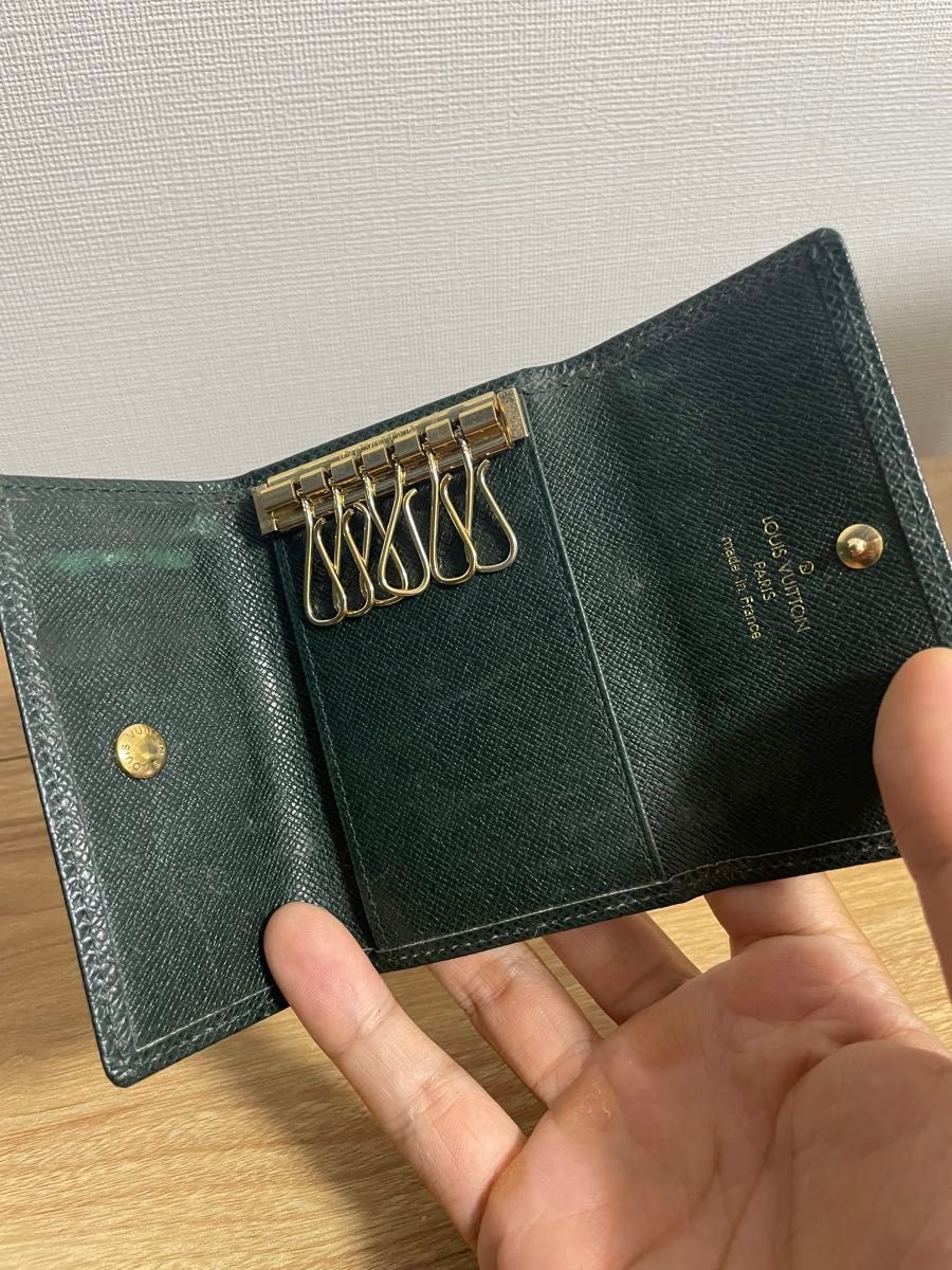 オールドルイヴィトン タイガレザー キーケース キーホルダー 緑 オールドルイヴィトン タイガレザー キーケース キーホルダー 緑