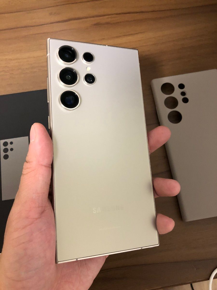 国内版 Samsung Galaxy S24 Ultra 256G SIMフリー チタニウム 国内版 Samsung Galaxy S24 Ultra 256G SIMフリー チタニウム
