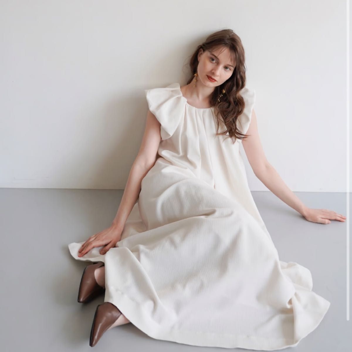 Acka drape one-piece white|Yahoo!フリマ(旧PayPayフリマ) Acka drape one-piece white|Yahoo!フリマ(旧PayPayフリマ)