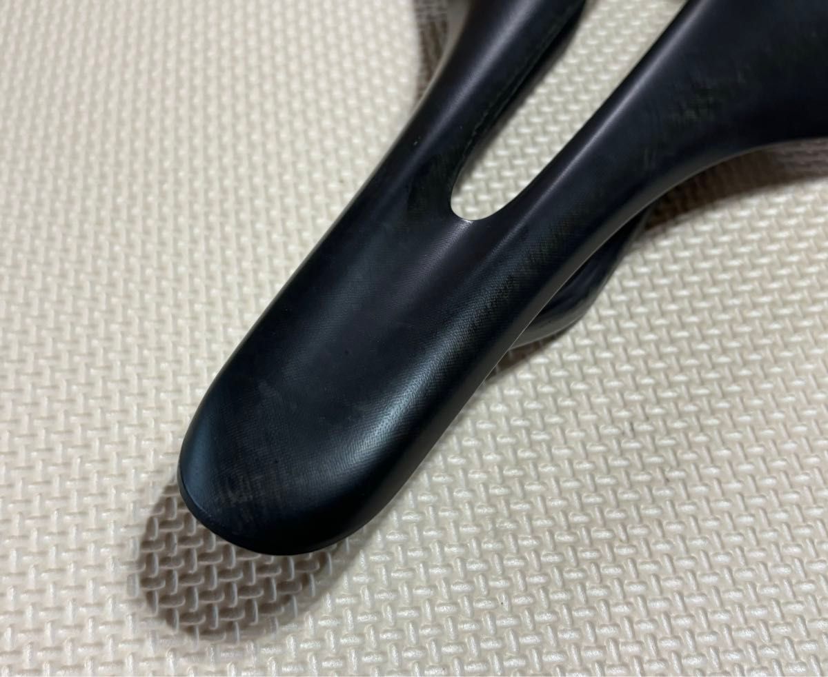 美品 Bontrager Carbon XXX Bike Saddle ボントレガー トレック 美品 Bontrager Carbon XXX Bike Saddle ボントレガー トレック