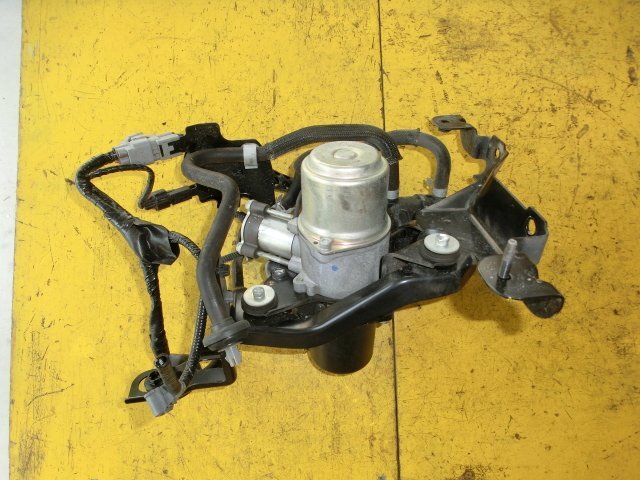★後期 ノア　エアサス ポンプ 平成29年 DBA-ZRR80G　3.6万㎞ X ウェルキャブ車 即決あり