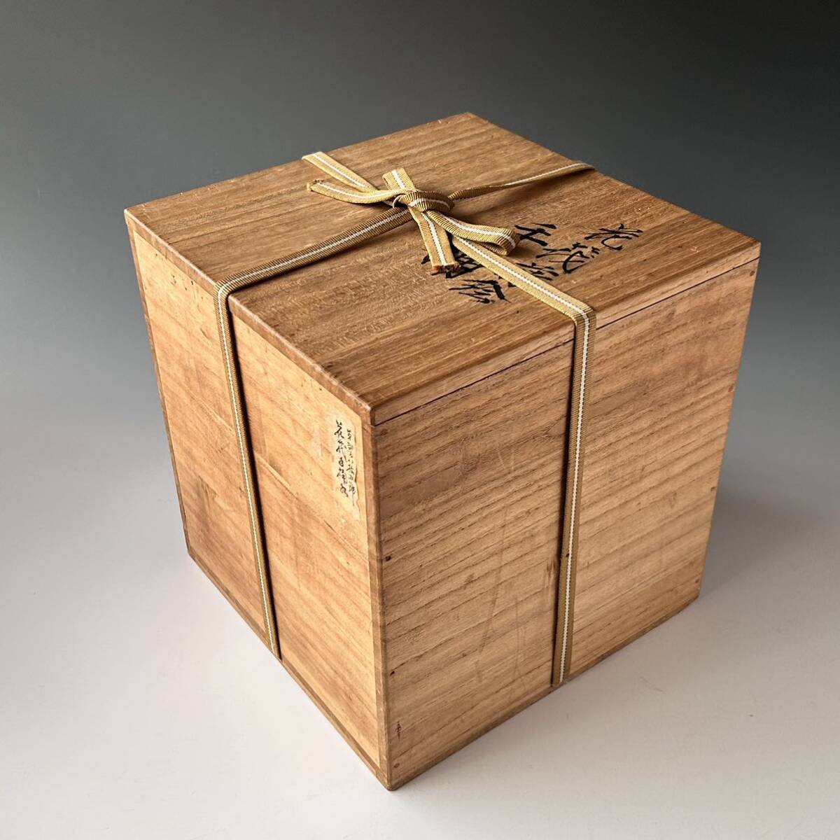 茶道具 花筏蒔絵 手桶 水指 雲斎 共箱 茶会 春秋 高台寺 稽古 茶道具 花筏蒔絵 手桶 水指 雲斎 共箱 茶会 春秋 高台寺 稽古