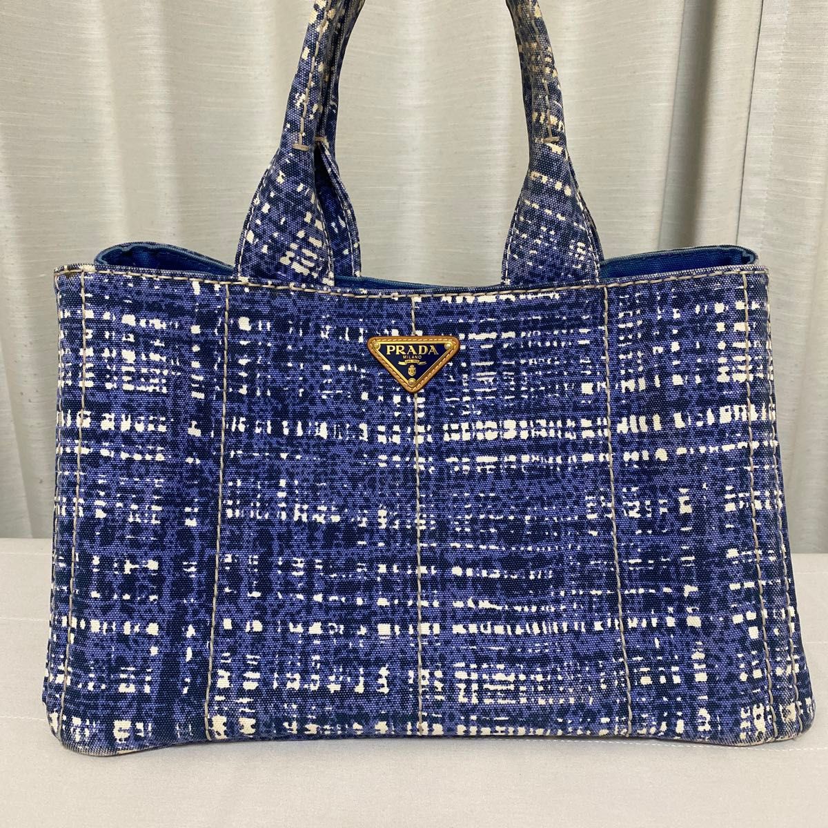 最終値下げ 美品 プラダ カナパ ツイード柄 トートバッグ デニム 最終値下げ 美品 プラダ カナパ ツイード柄 トートバッグ デニム