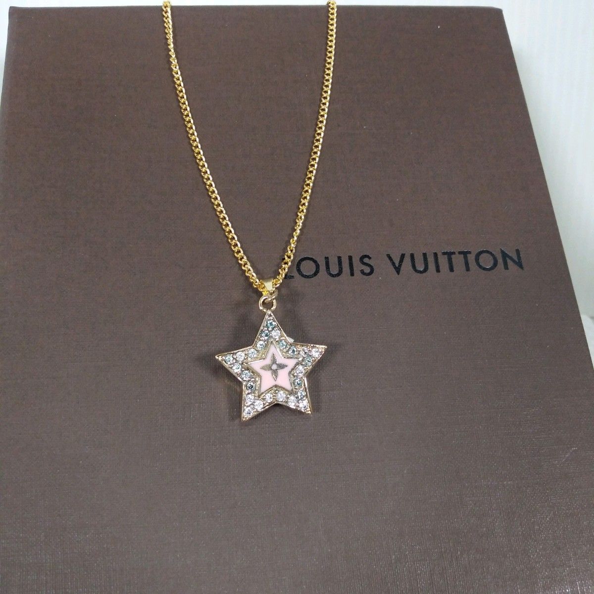 正規品) ルイヴィトン LOUISVUITTON 美品 パンダンティフ スター 正規品) ルイヴィトン LOUISVUITTON 美品 パンダンティフ スター