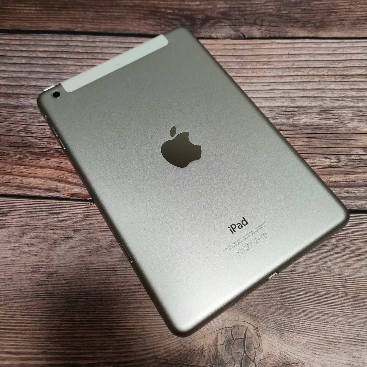 iPad mini 第2世代 16GB シルバー セルラーモデル 極美品|Yahoo iPad mini 第2世代 16GB シルバー セルラーモデル 極美品|Yahoo
