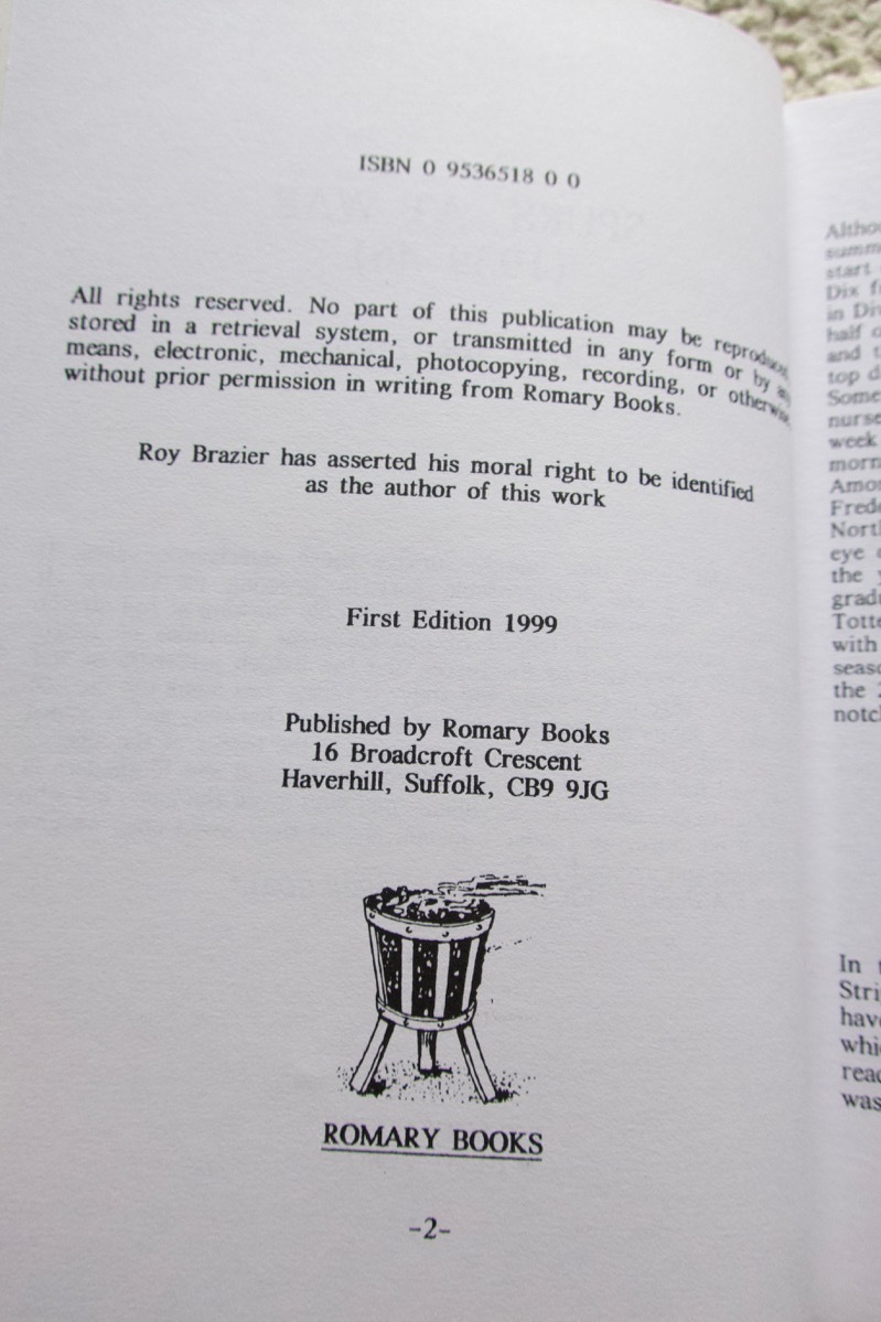 Spurs at War 1939-46 (Romary Books) Roy Brazier 洋書 文学・小説 Spurs at War 1939-46 (Romary Books) Roy Brazier 洋書 文学・小説