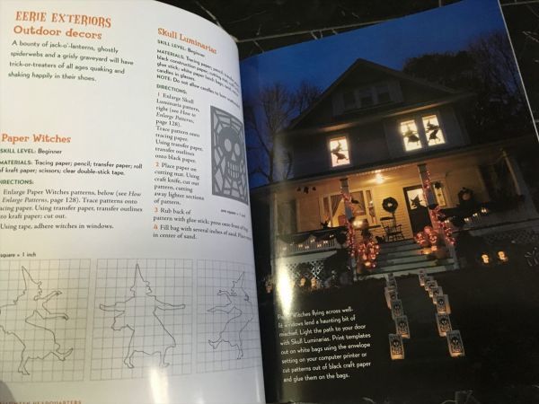 英語 ハロウィン 衣装 写真集 A Ghostly Good Time: The Family 英語 ハロウィン 衣装 写真集 A Ghostly Good Time: The Family