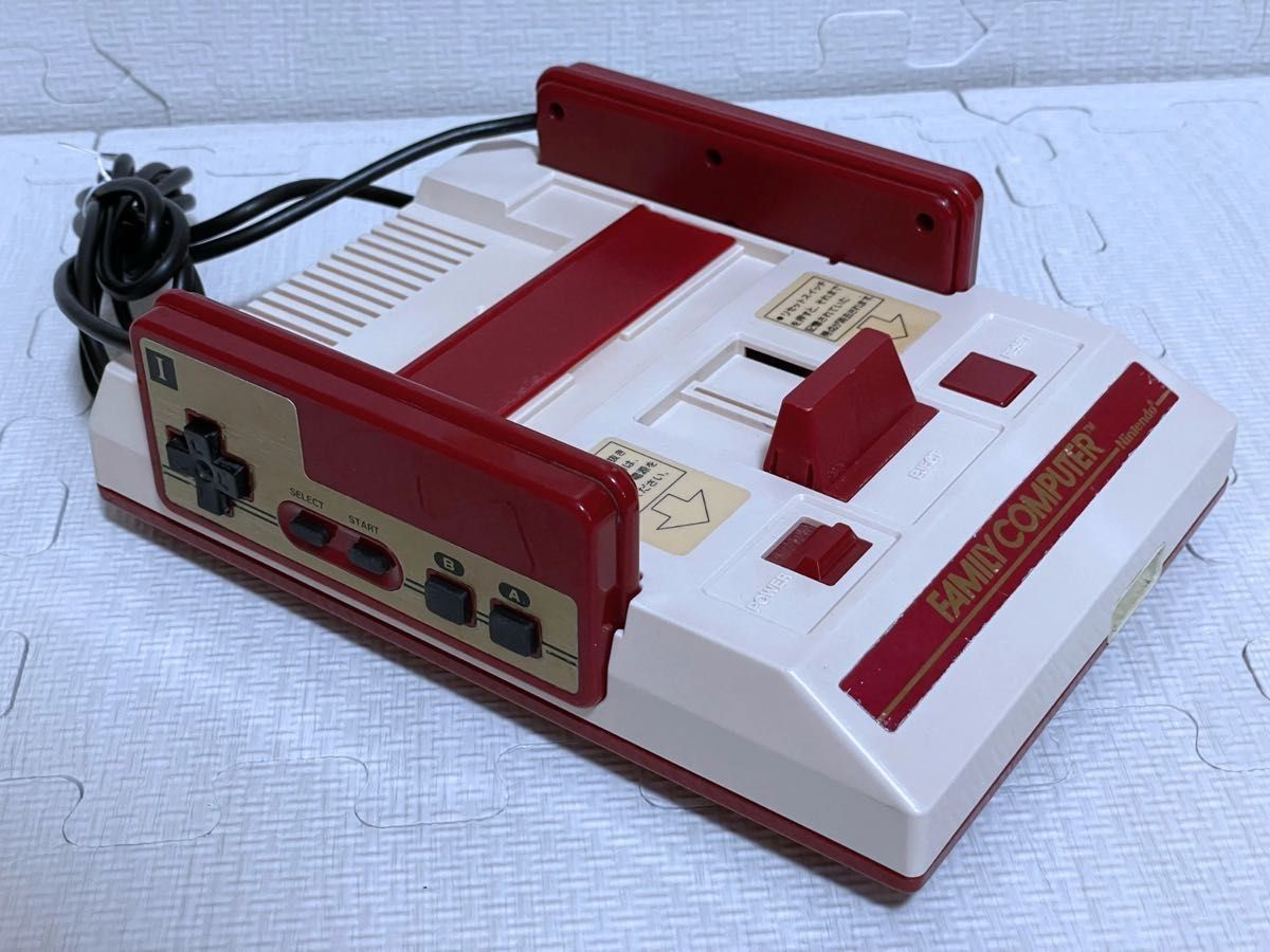 レア・四角ボタン】初期型ファミコン・メンテナンス済(AV出力化 レア・四角ボタン】初期型ファミコン・メンテナンス済(AV出力化