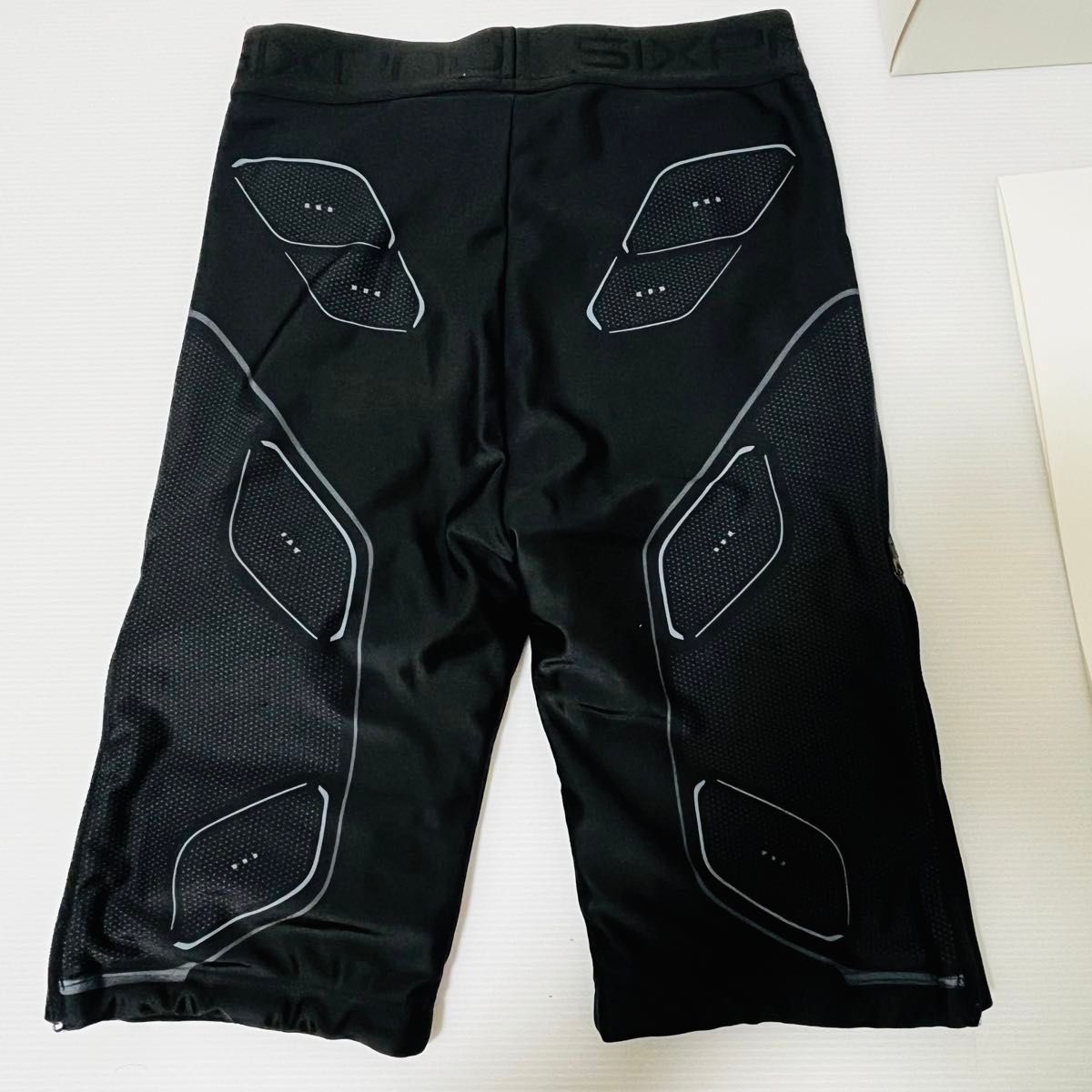 美品】シックスパッド パワースーツ メンズSサイズ 上下セット 美品】シックスパッド パワースーツ メンズSサイズ 上下セット