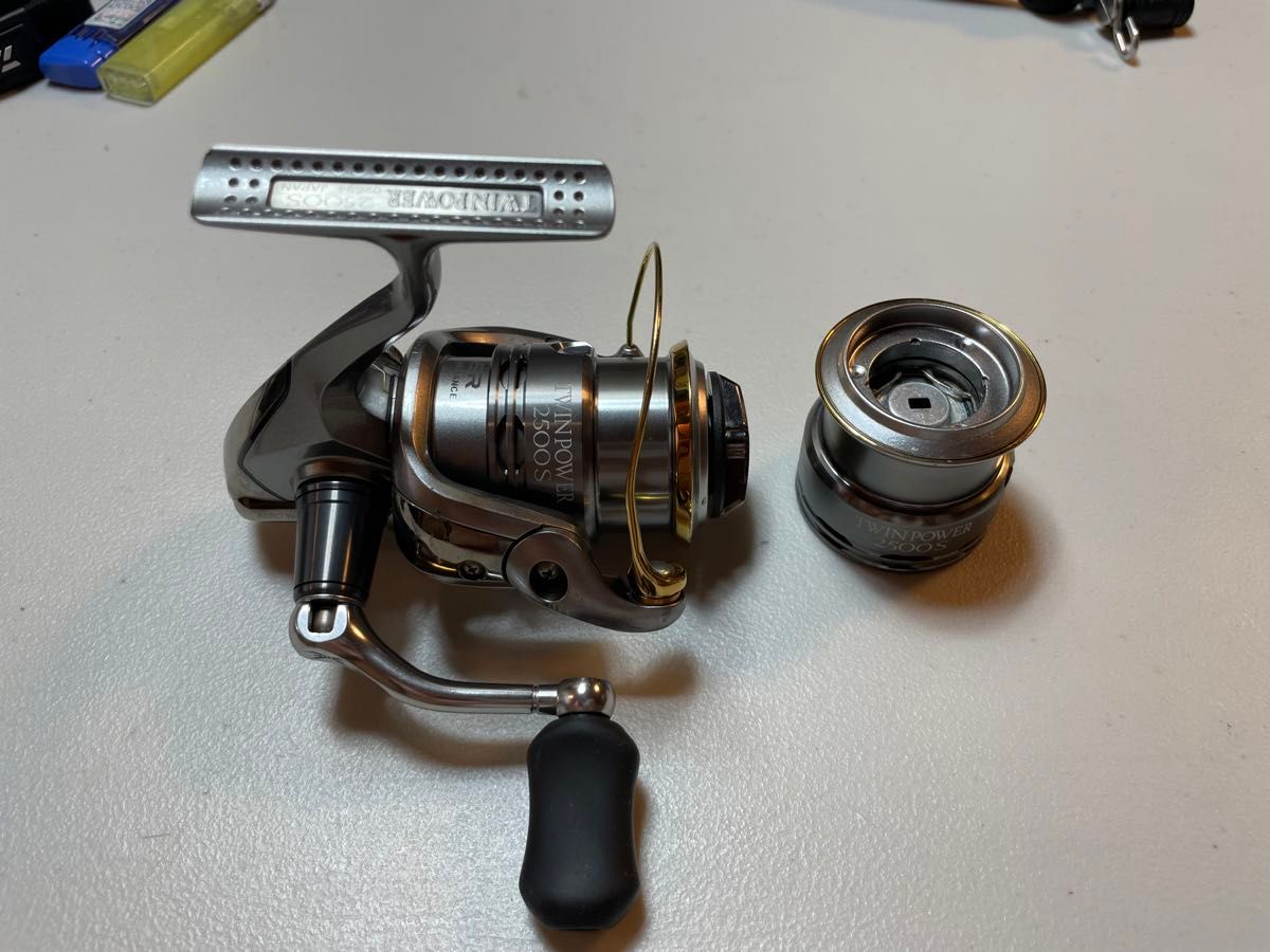 シマノ 11 ツインパワー 2500S SHIMANO 予備スプール付|Yahoo シマノ 11 ツインパワー 2500S SHIMANO 予備スプール付|Yahoo