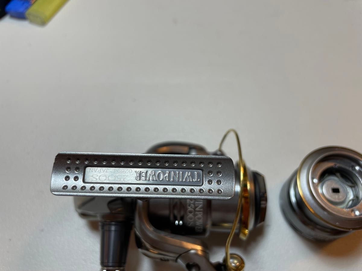シマノ 11 ツインパワー 2500S SHIMANO 予備スプール付|Yahoo シマノ 11 ツインパワー 2500S SHIMANO 予備スプール付|Yahoo