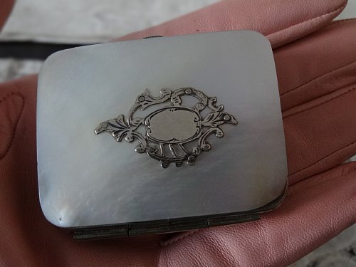 Grace アンティーク フランス 1900年 マザーオブパール (白蝶貝 Grace アンティーク フランス 1900年 マザーオブパール (白蝶貝