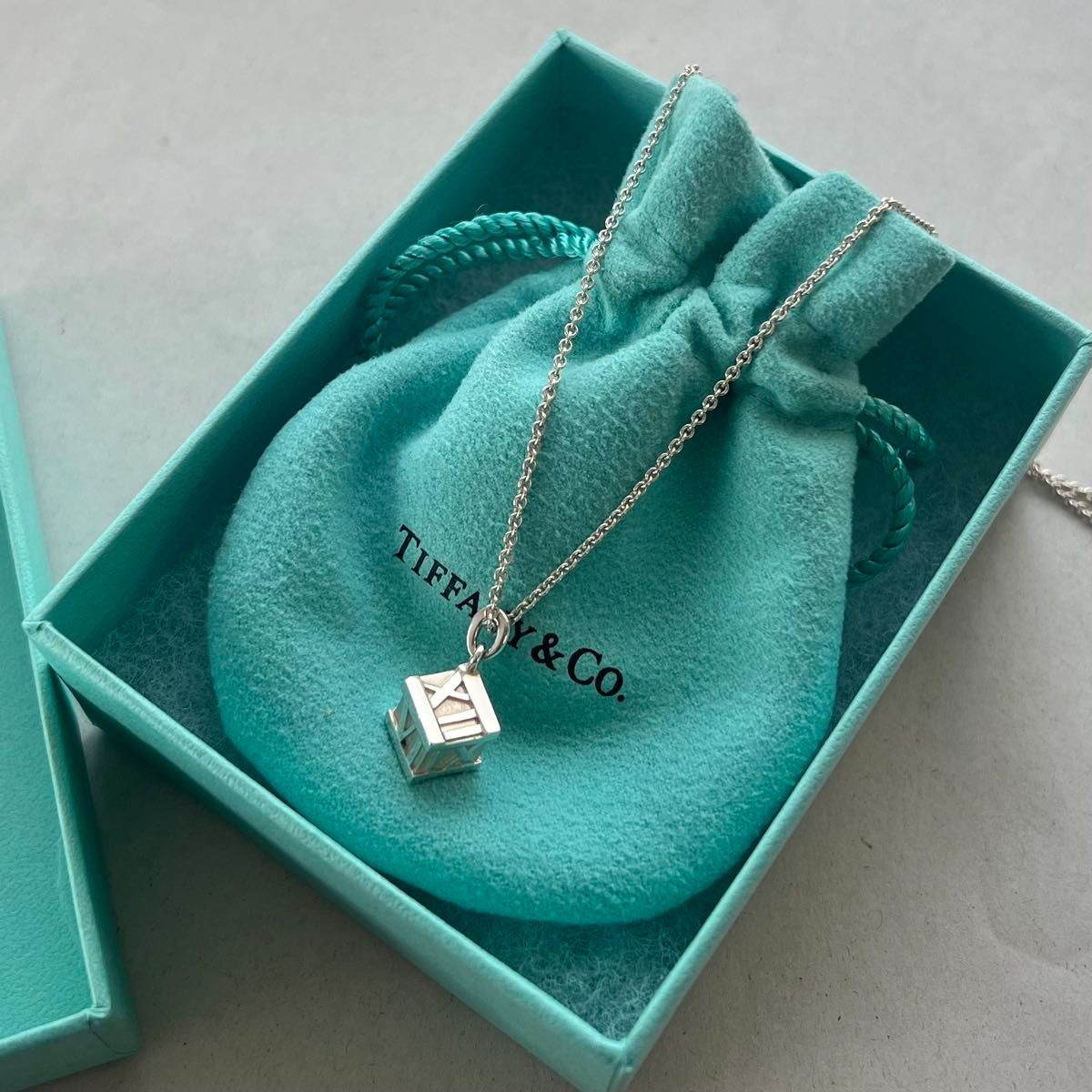 美品 ティファニー TIFFANY Co アトラスキューブ ネックレス 美品 ティファニー TIFFANY Co アトラスキューブ ネックレス