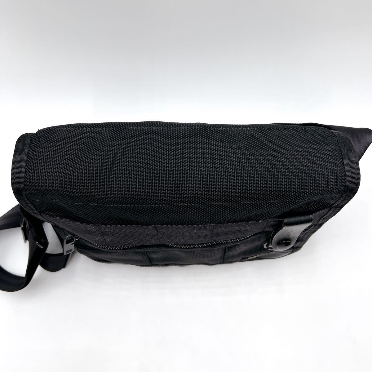 美品】PORTER ポーター ショルダーバッグ ヒートHEAT ブラック 美品】PORTER ポーター ショルダーバッグ ヒートHEAT ブラック