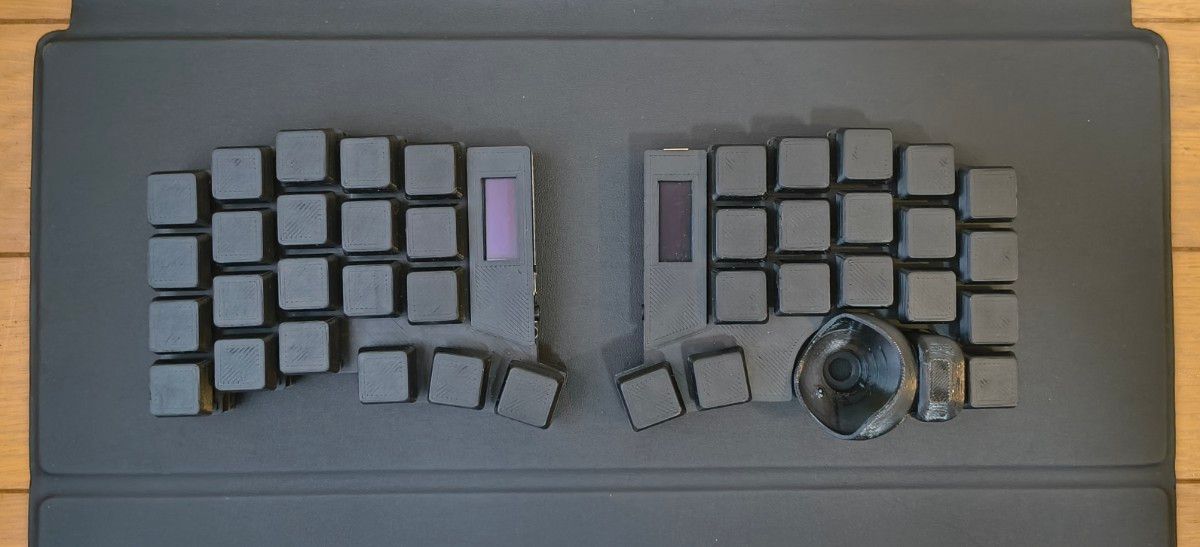 トラックボール付き 分割メカニカルキーボード Keyball39 黒 XDAプロファイル オールブラック テンティング可能 完成品 トラックボール付き 分割メカニカルキーボード Keyball39 黒 XDAプロファイル オールブラック テンティング可能 完成品