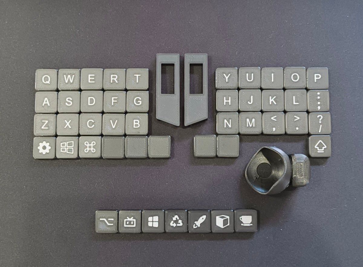 Keyball39用パーツセット 印刻付きキーキャップ OLEDカバー Keyball39用パーツセット 印刻付きキーキャップ OLEDカバー