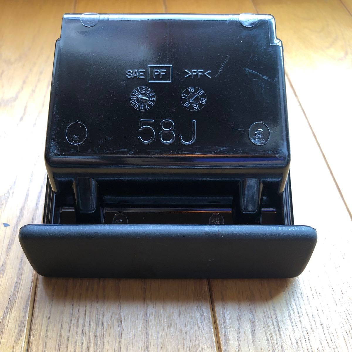 スズキ純正 灰皿 エブリィやジムニーに JB23W DA64V DA17V スズキ純正 灰皿 エブリィやジムニーに JB23W DA64V DA17V