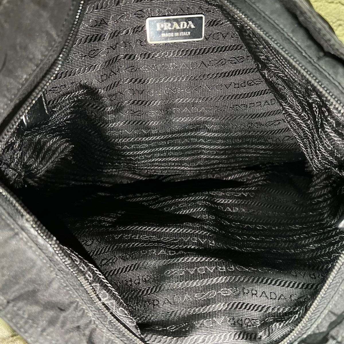 少し訳あり】【正規品】プラダ PRADA ショルダーバッグ ナイロン 少し訳あり】【正規品】プラダ PRADA ショルダーバッグ ナイロン