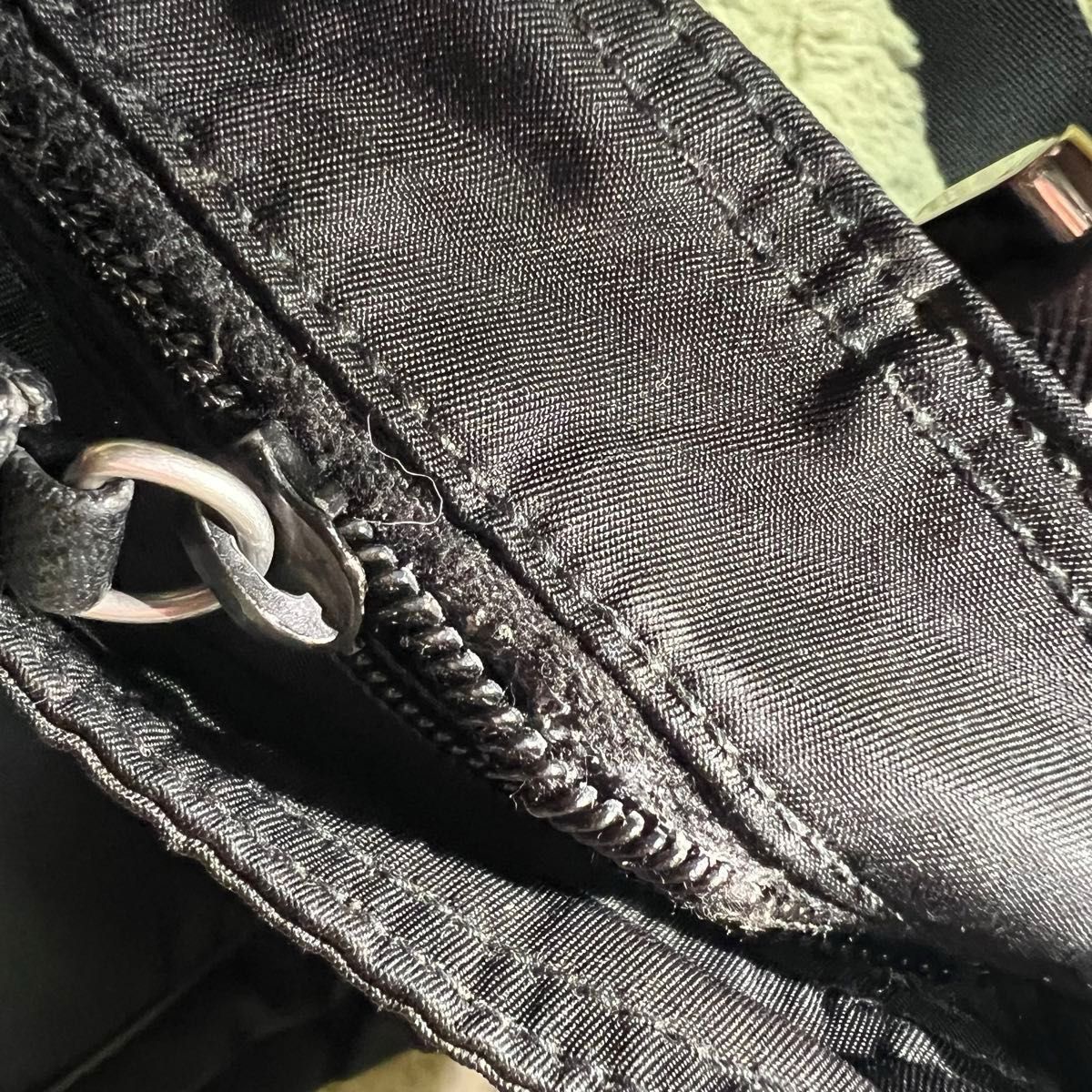 少し訳あり】【正規品】プラダ PRADA ショルダーバッグ ナイロン 少し訳あり】【正規品】プラダ PRADA ショルダーバッグ ナイロン