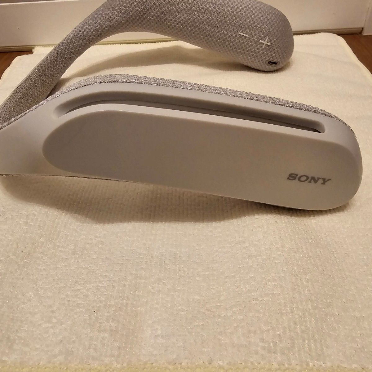 ソニー SONY ウェアラブルネックスピーカー SRS-WS1|Yahoo ソニー SONY ウェアラブルネックスピーカー SRS-WS1|Yahoo
