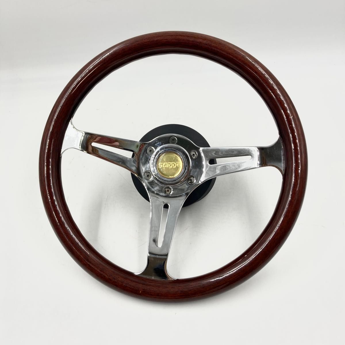 美品】ナルディ stagger ハンドル ウッドステアリング 木製 旧車 美品】ナルディ stagger ハンドル ウッドステアリング 木製 旧車