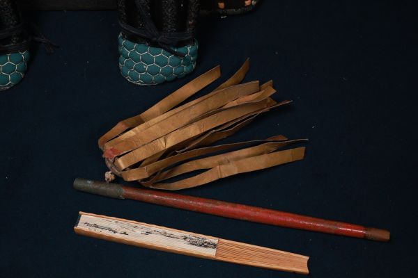 BE833 時代武具 日輪前立 鎧 甲冑一式 兜 五曜紋 鎧櫃 (甲冑(兜 BE833 時代武具 日輪前立 鎧 甲冑一式 兜 五曜紋 鎧櫃 (甲冑(兜