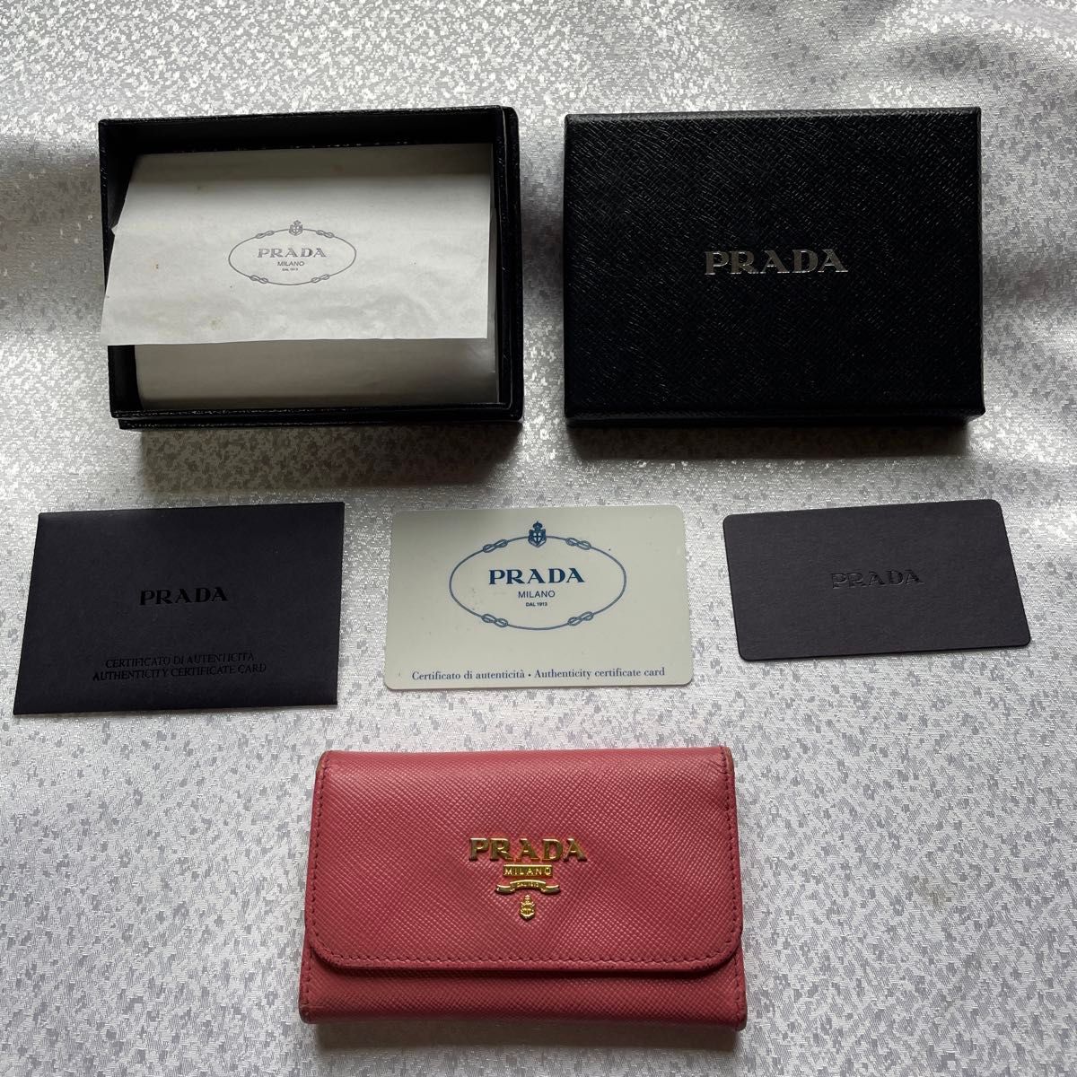 未使用 PRADA プラダ キーケース テスートナイロン 箱、カード付き PRADA キーケース 箱 カード付き キーケース