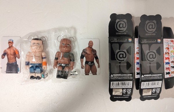 即納:表裏2点新品袋未開封】BE@RBRICK series 48『THE ROCK 即納:表裏2点新品袋未開封】BE@RBRICK series 48『THE ROCK