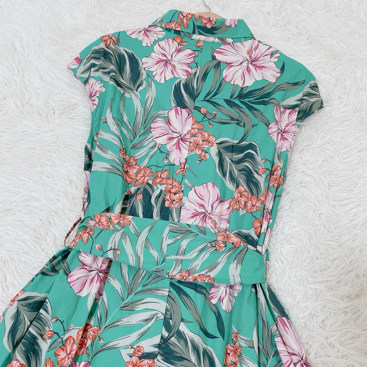 美品 ZARA フラワープリントシャツワンピース ベルト付き S ザラ 美品 ZARA フラワープリントシャツワンピース ベルト付き S ザラ