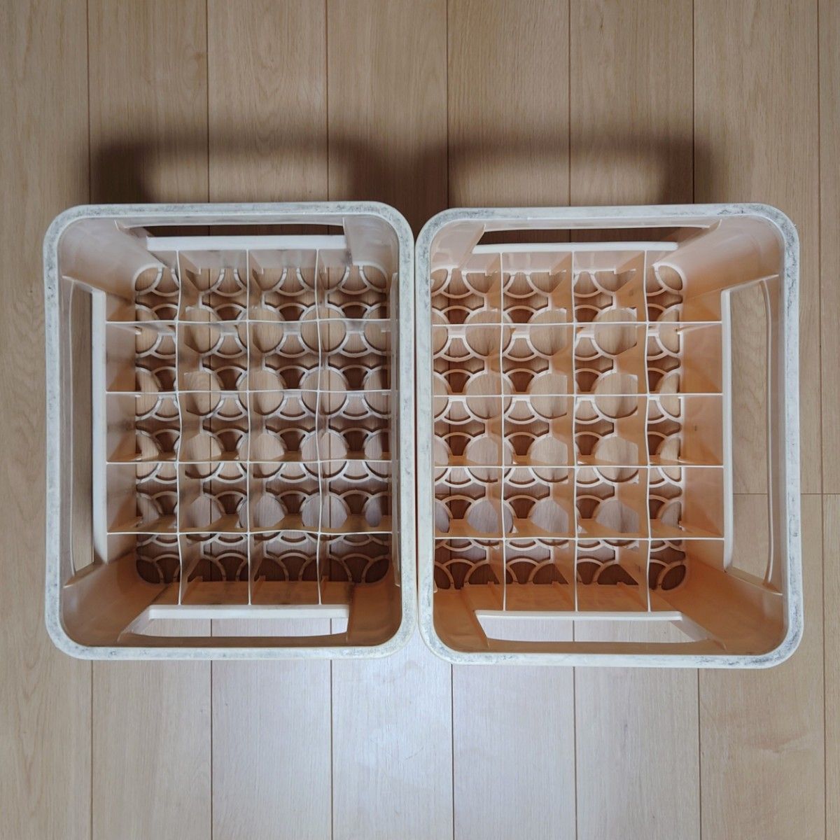 2箱まとめて アサヒビール 昭和レトロ ビールケース 瓶 コンテナ 2箱まとめて アサヒビール 昭和レトロ ビールケース 瓶 コンテナ